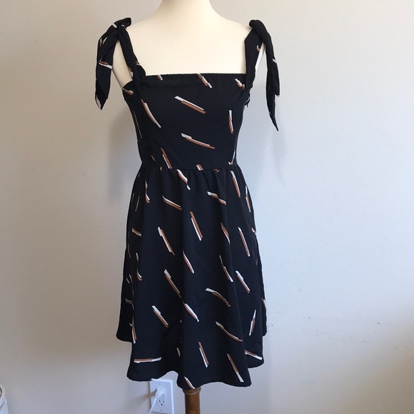 Xhilaration Dresses & Skirts - Off or on shoulder strap dress 👗